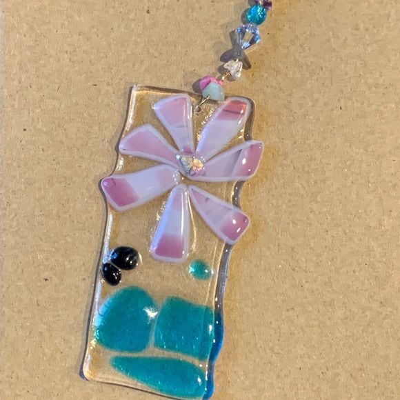 Fused Glass Pink Flower & Beads Sun Catcher - Picture 5 of 8